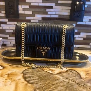Prada Milano Pattna Napa Gaufrre shoulder bag.